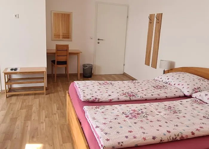 Gæstehus Fruehstueckspension Taeuber 3*