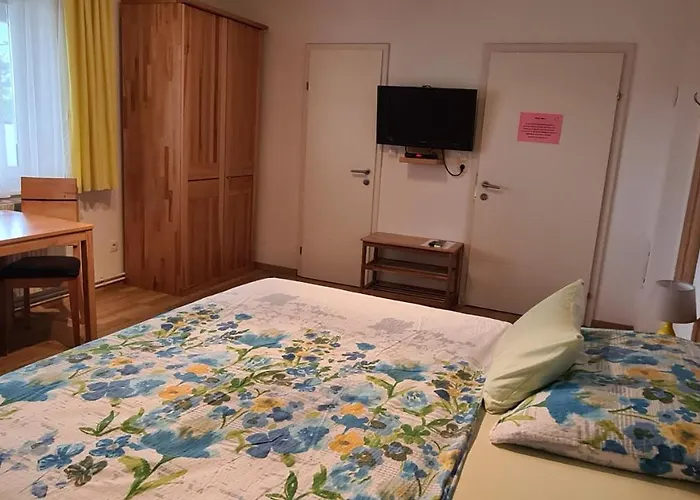 Fruehstueckspension Taeuber Gæstehus